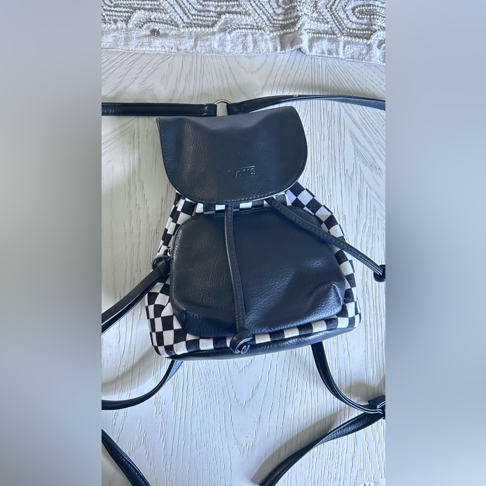 Vans Leather + Black and White Checkered Mini Backpack w/Leather Straps. NWOT